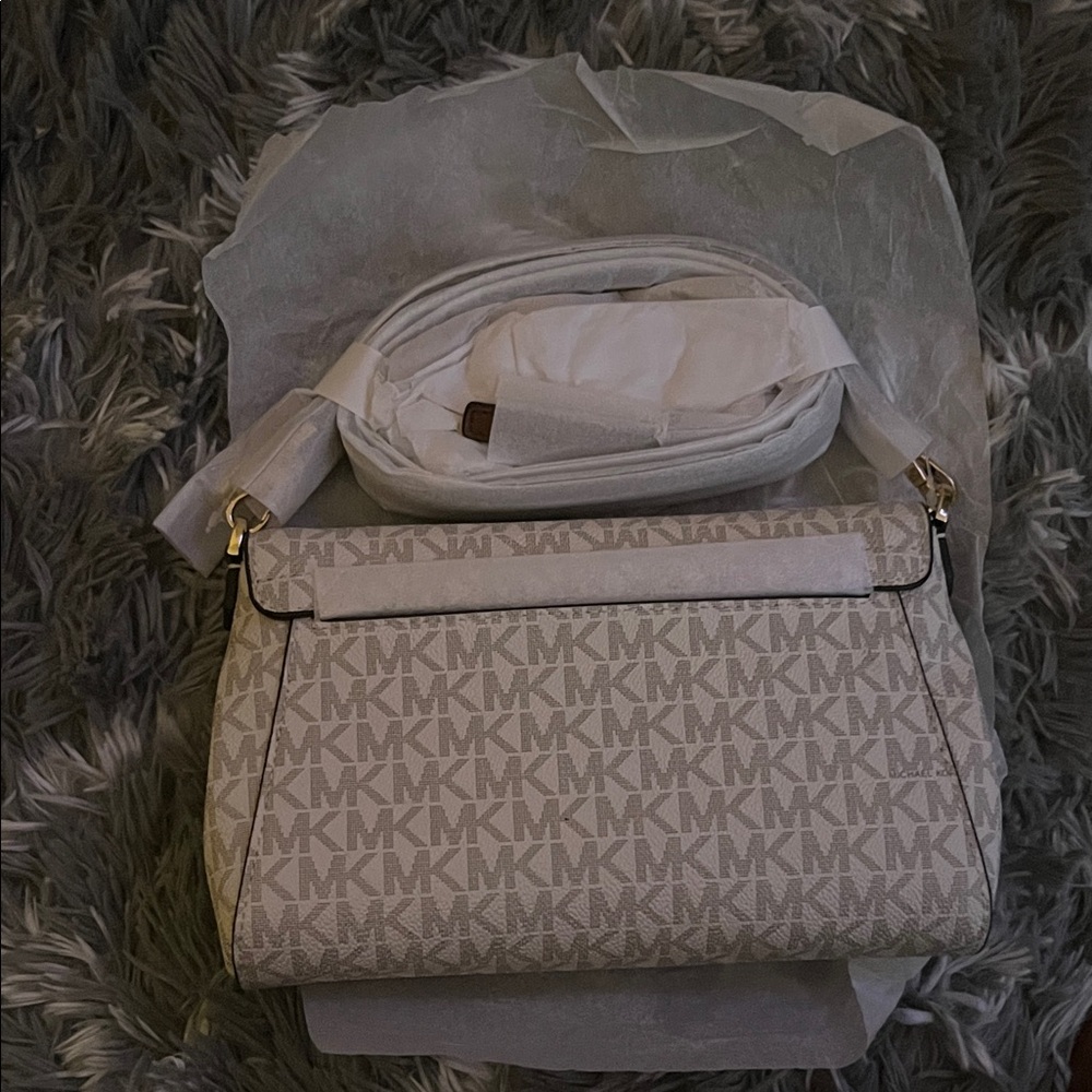 Michael Kors Tan Monogram Crossbody Bag - Picture 4 of 6